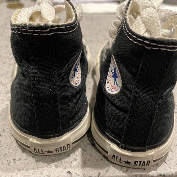Converse high tops - size 4 baby - Picture 5 of 6